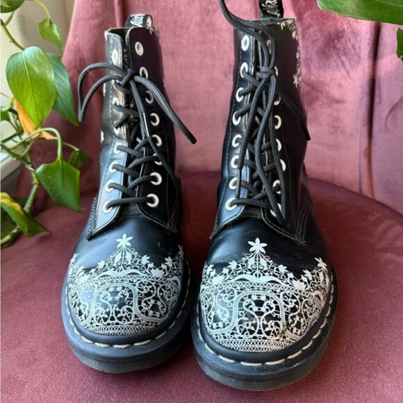 Henna Lace Pascal Docs - Picture 4 of 5